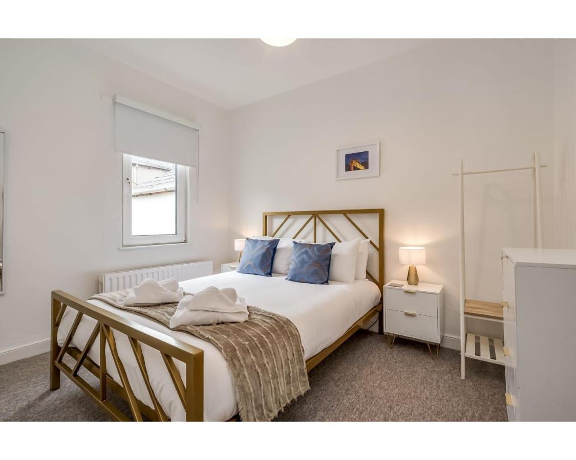 Central Belfast Apartments Chic Luxe R&R Eksteriør bilde