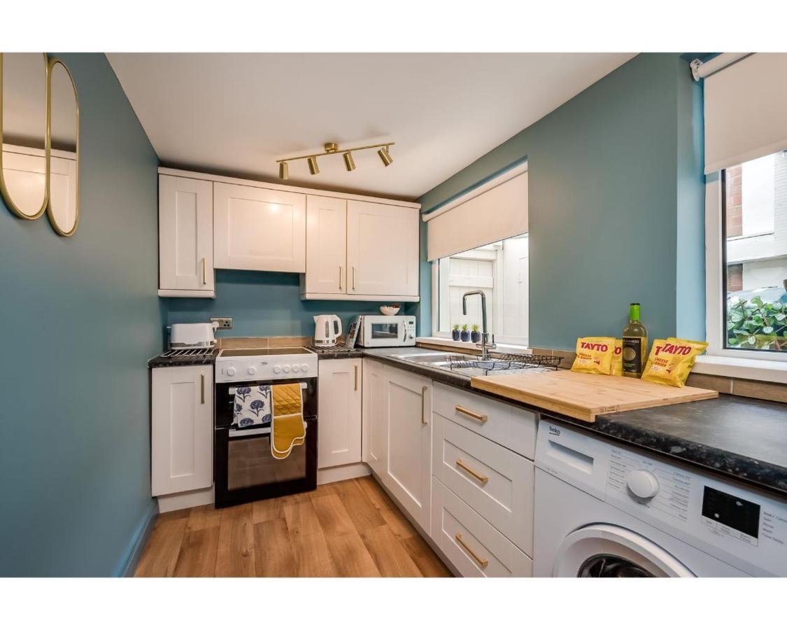 Central Belfast Apartments Chic Luxe R&R Eksteriør bilde