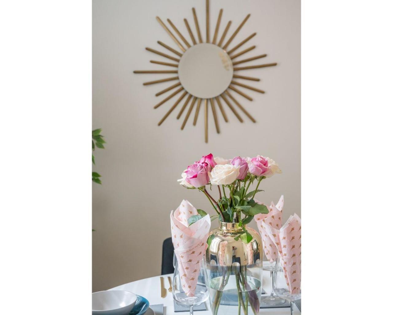 Central Belfast Apartments Chic Luxe R&R Eksteriør bilde